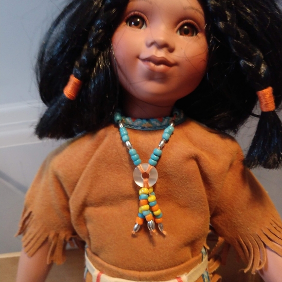 🐎🐎 Indian Doll Numbered with Certificate Danbury Mint 15" - Picture 3 of 16